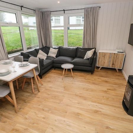 Saltwater Villa Haverfordwest Eksteriør billede