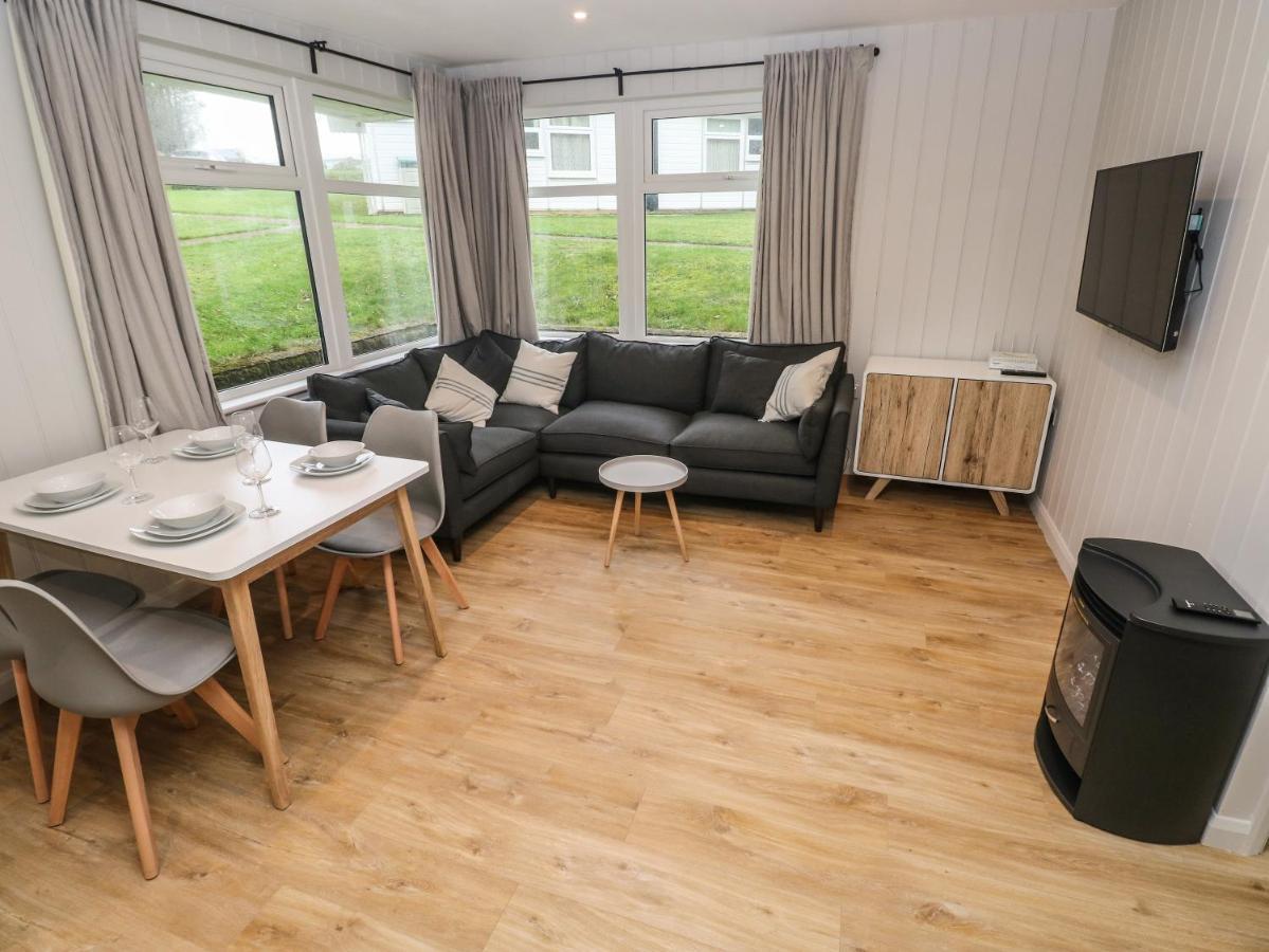 Saltwater Villa Haverfordwest Eksteriør billede